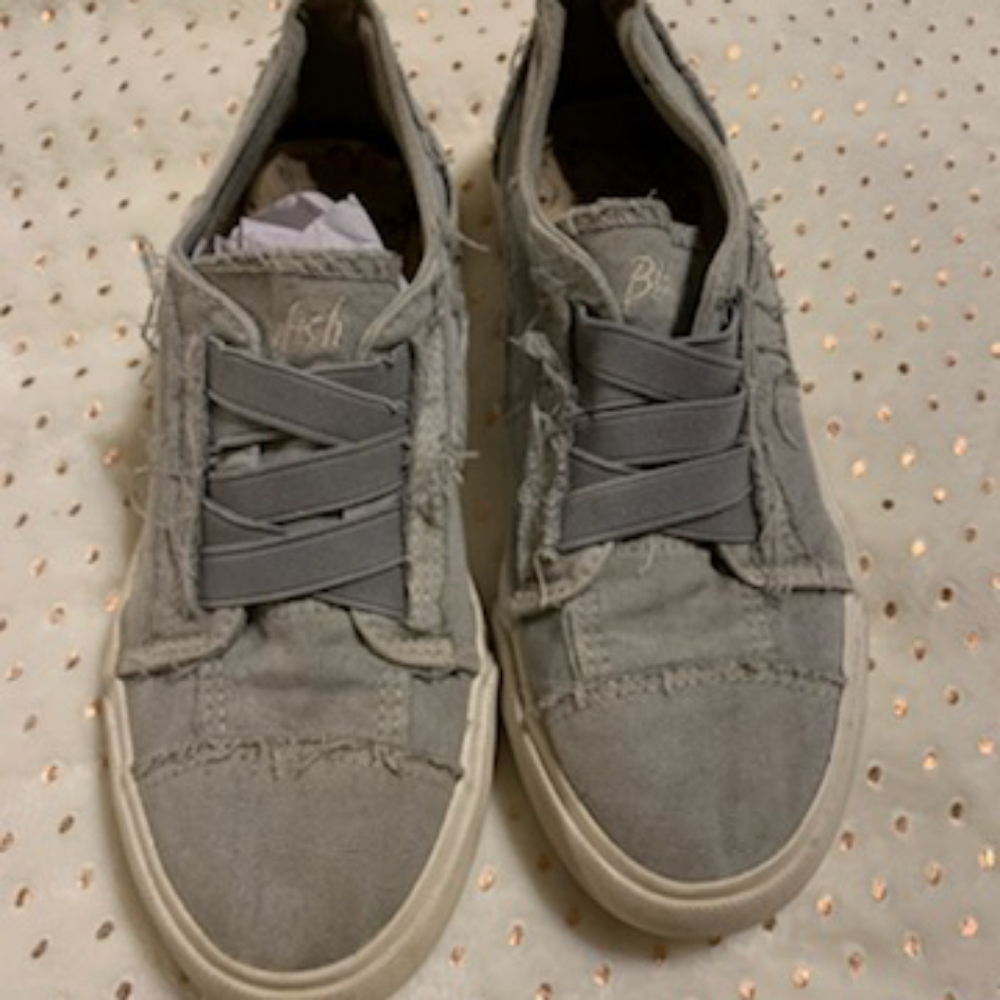 Girls shoes